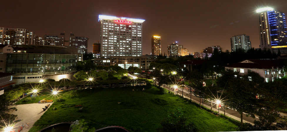 玄武门校区夜景